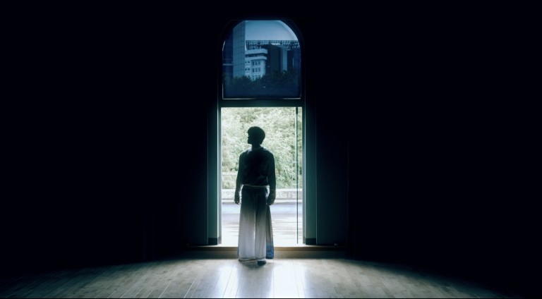황민규, 〈SA〉, 2026, 단채널 영상 스틸. 더 그레잇 커미션 《SAD BOOK》 커미션, 2026. 작가 제공.